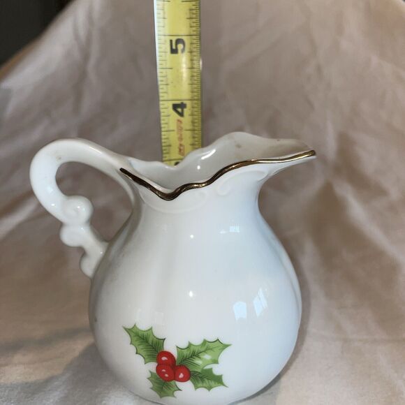 Vintage Small Holly Ceramic Pitcher Made In Japan CUTE!! - Picture 6 of 7